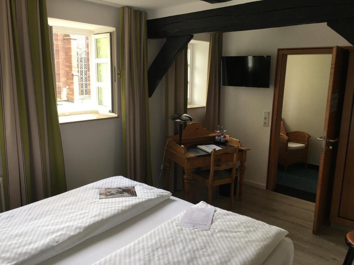 Alt Warburg Hotel Luaran gambar