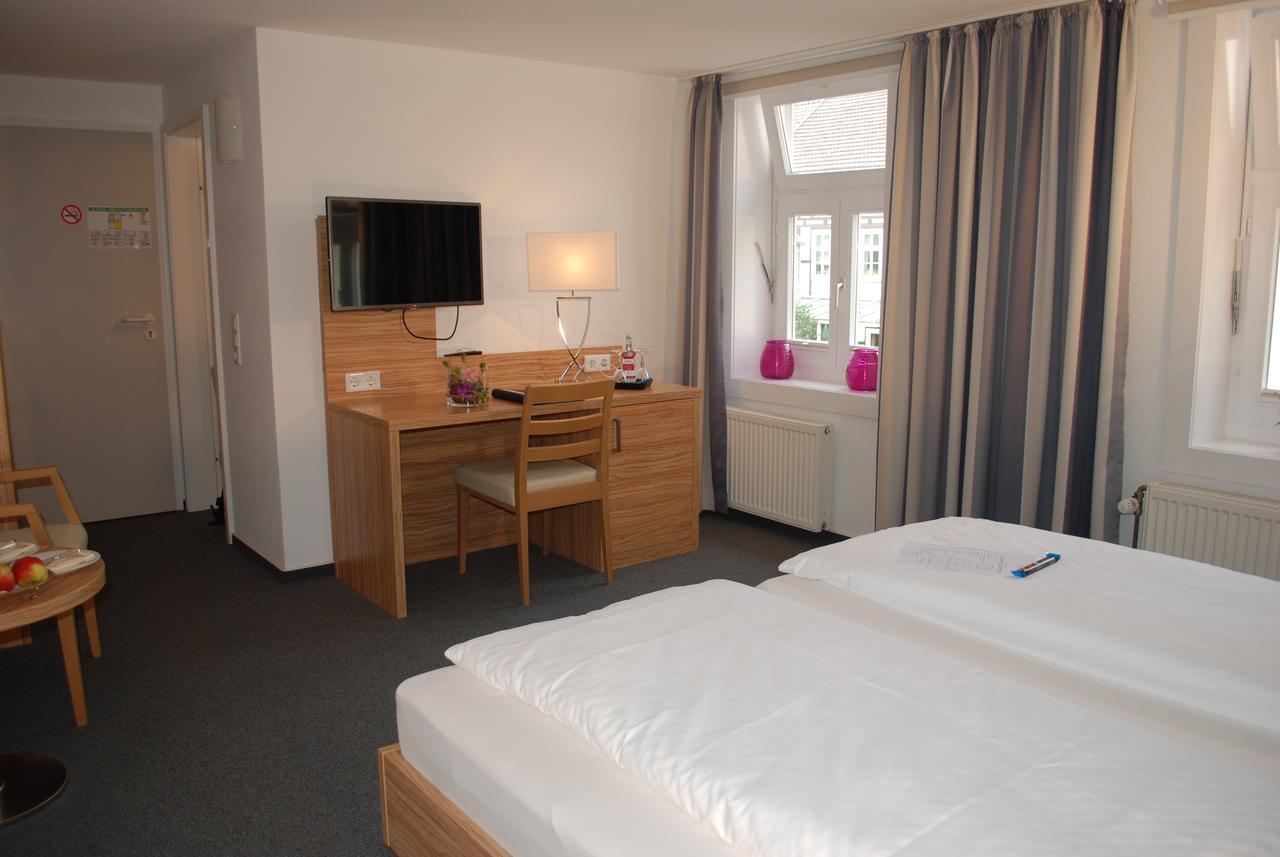 Alt Warburg Hotel Luaran gambar