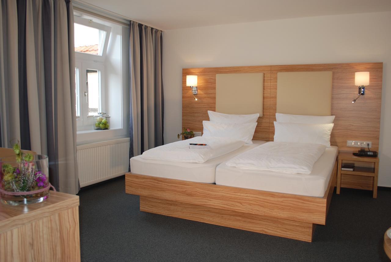 Alt Warburg Hotel Luaran gambar