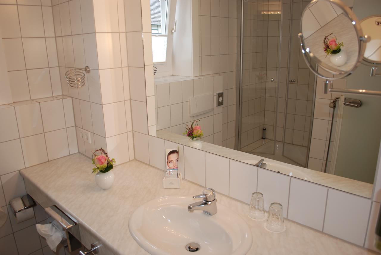 Alt Warburg Hotel Luaran gambar