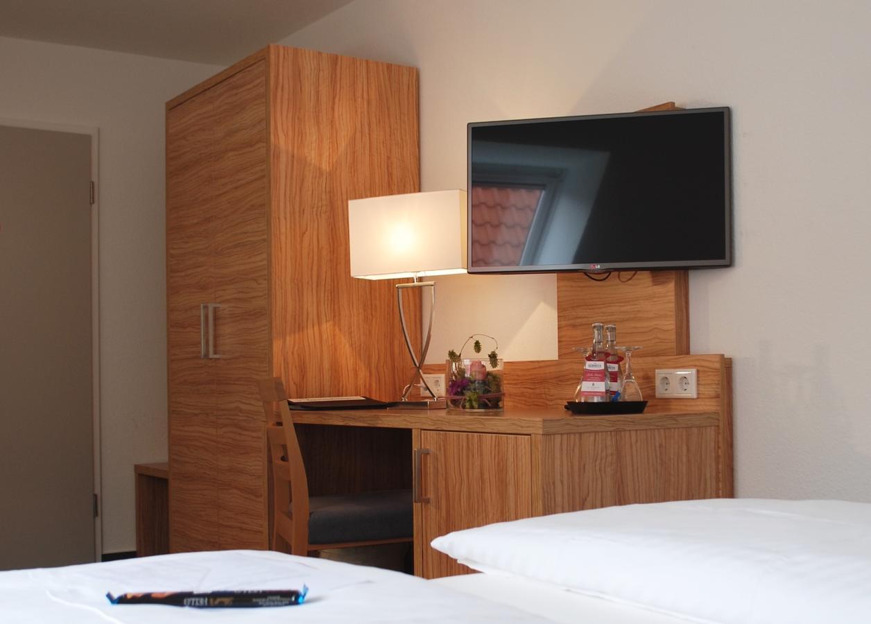 Alt Warburg Hotel Luaran gambar