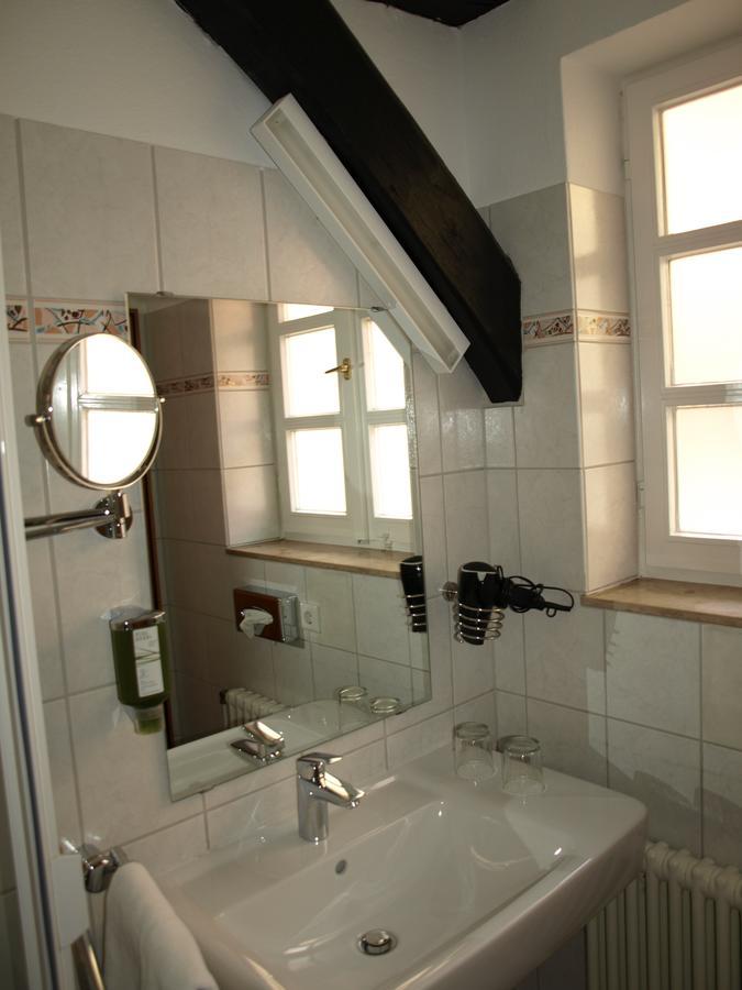 Alt Warburg Hotel Luaran gambar