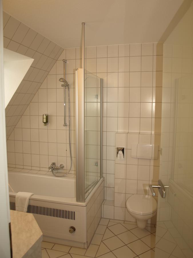 Alt Warburg Hotel Luaran gambar