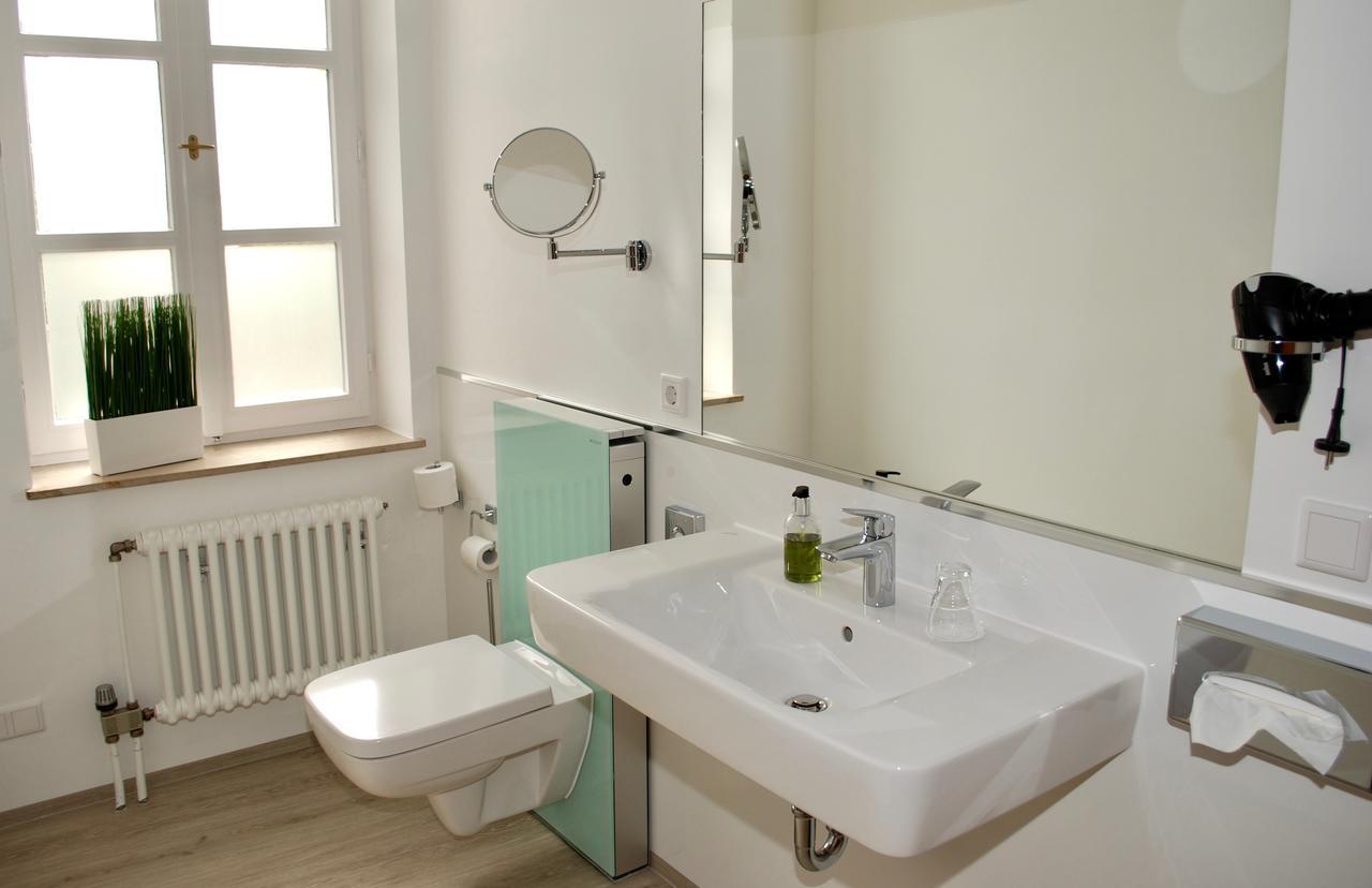 Alt Warburg Hotel Luaran gambar