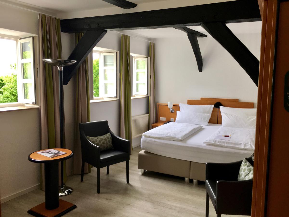 Alt Warburg Hotel Luaran gambar